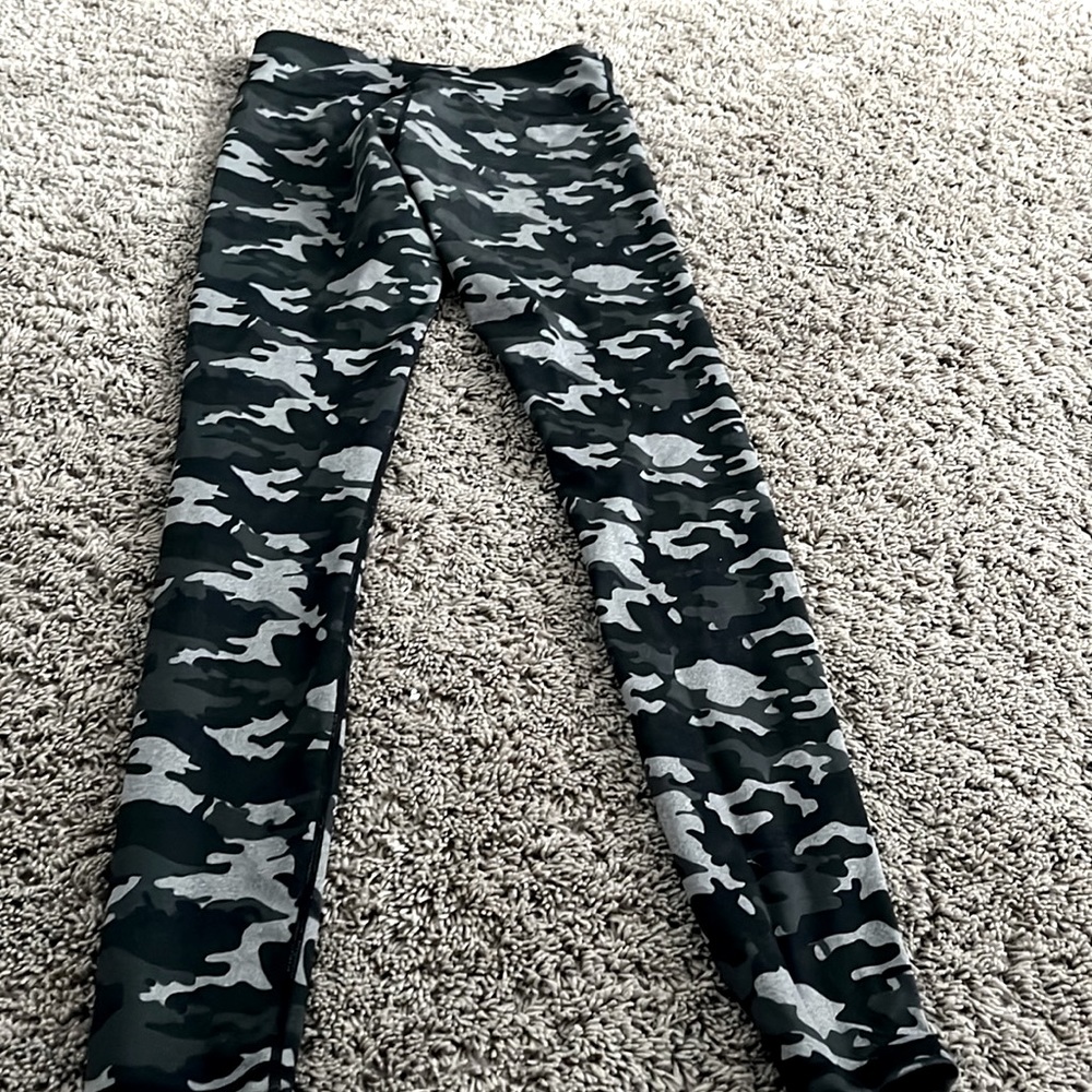 Camo leggings